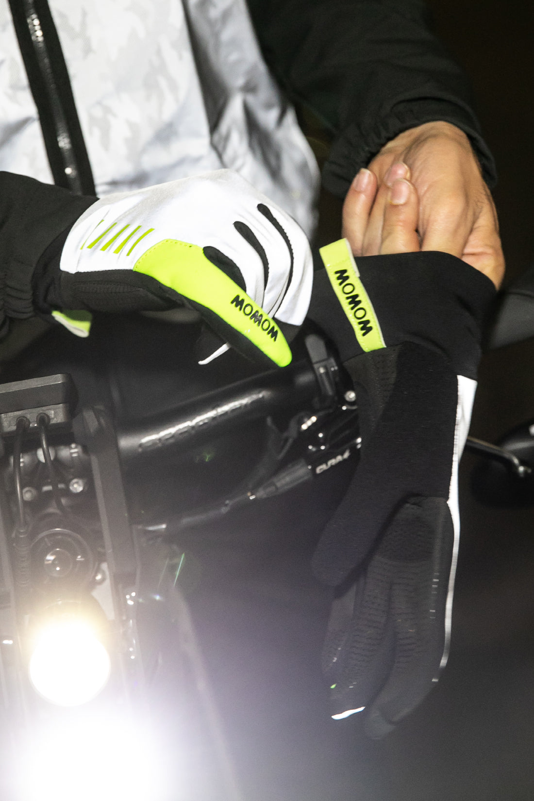 Night Stroke Gloves